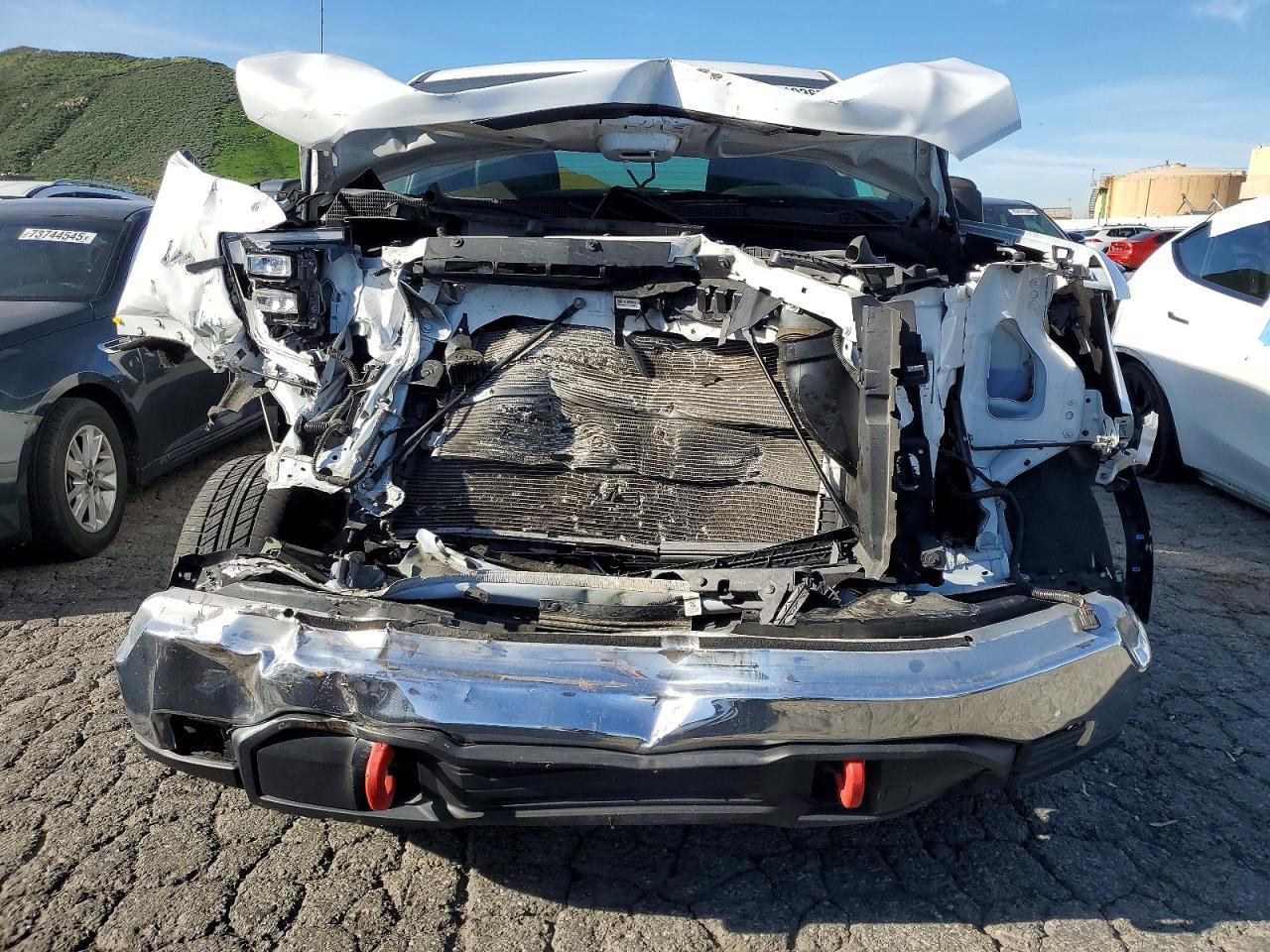 2022 GMC Sierra K1500 - Image 5