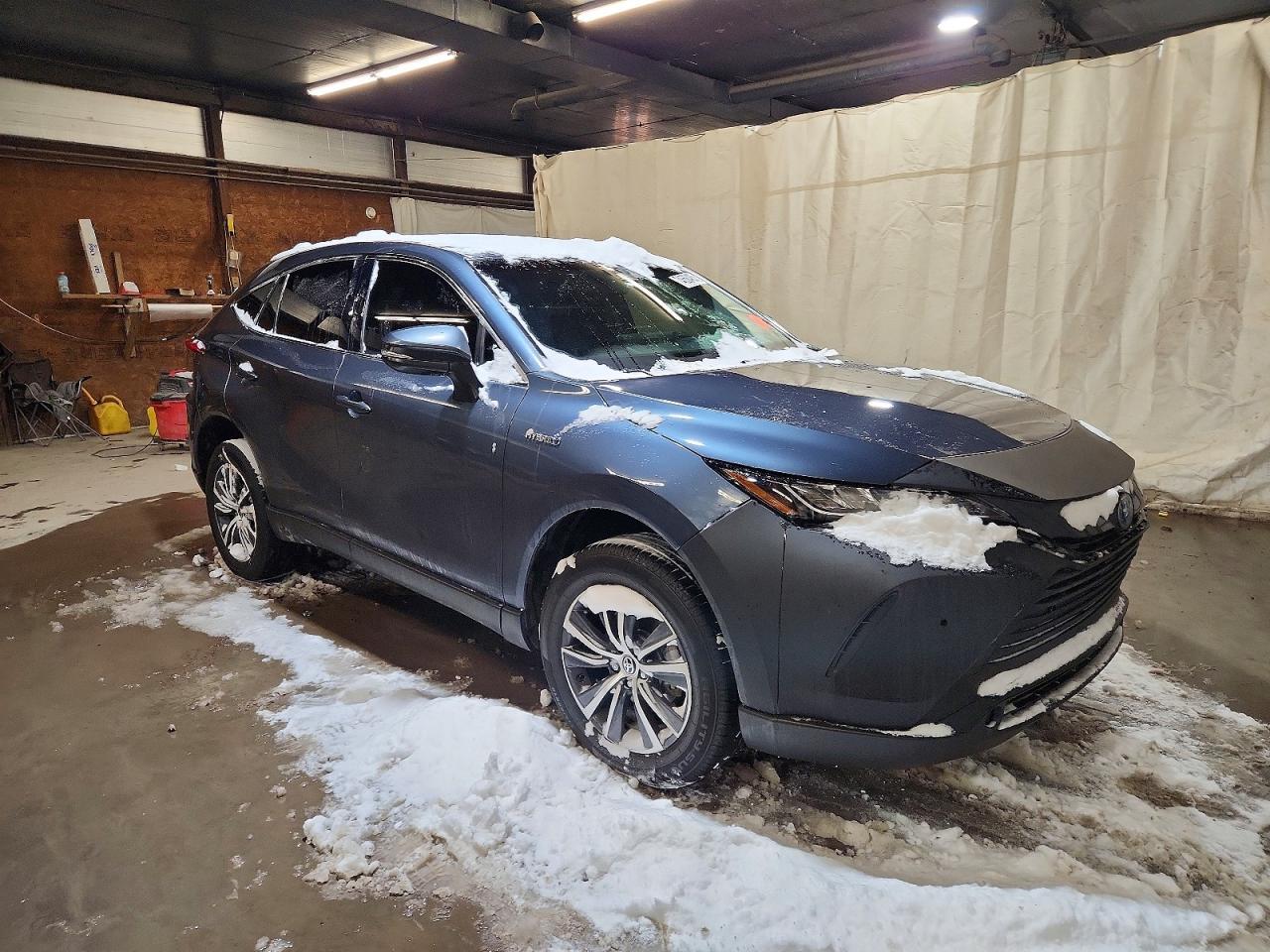 2021 Toyota Venza Le - Фото 4