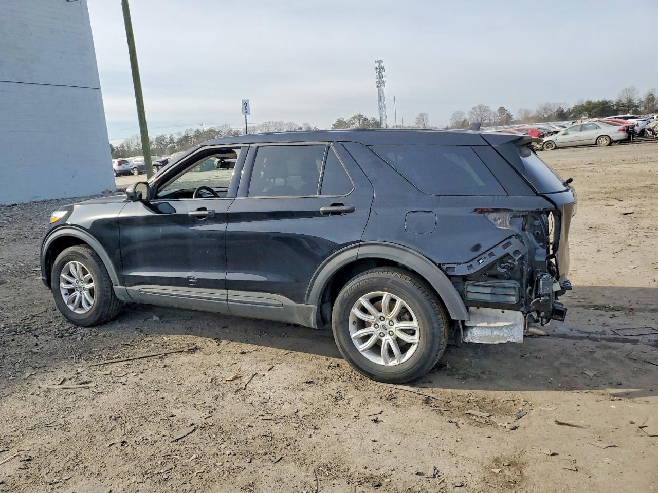 2021 Ford Explorer - Фото 2