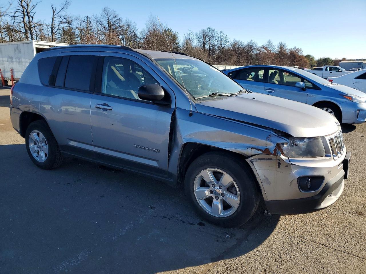 2014 Jeep Compass Sport - Image 4