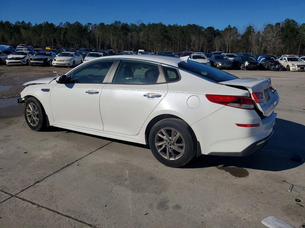 2020 Kia Optima Lx - Фото 2