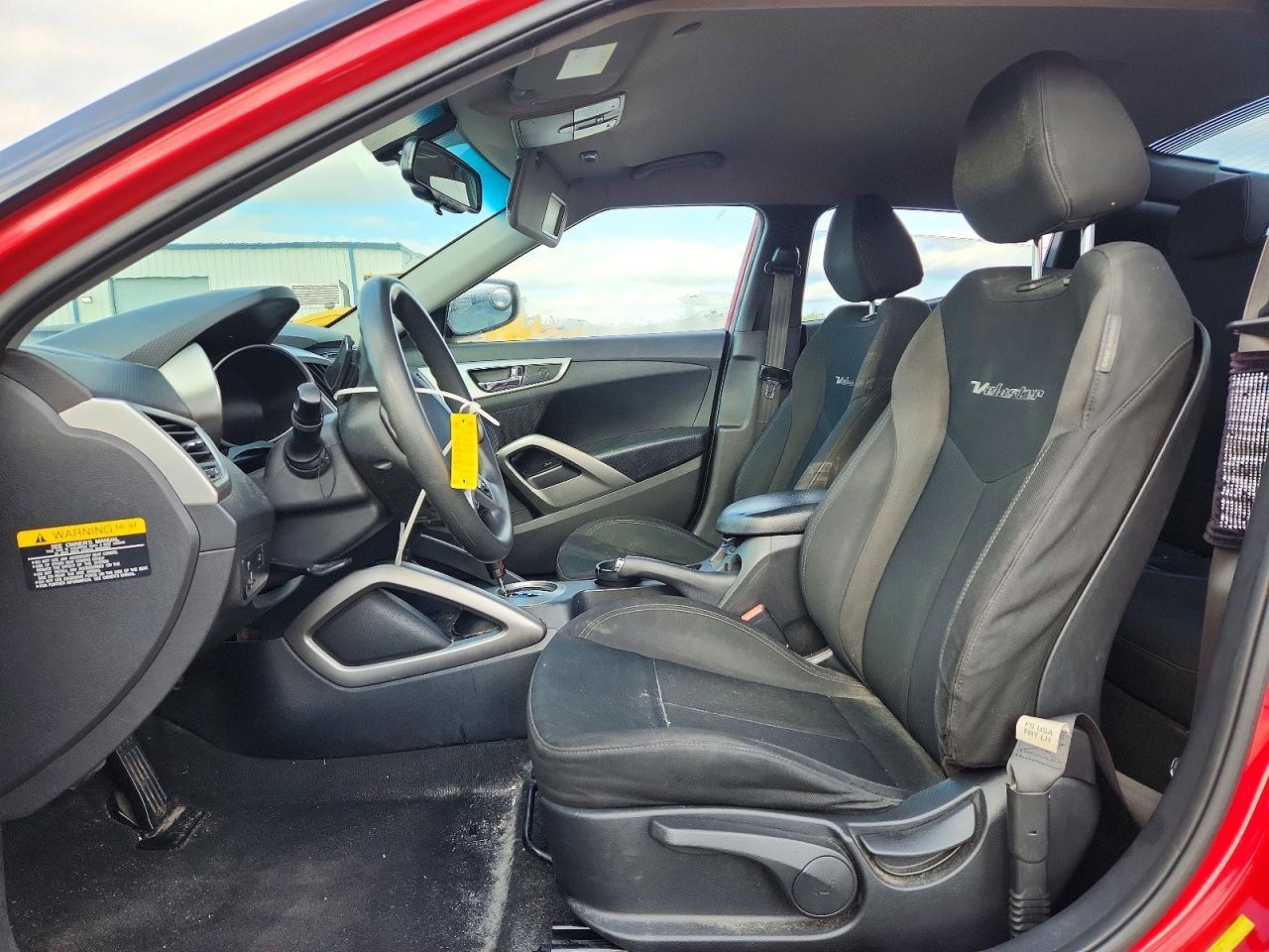 2013 Hyundai Veloster - Image 7