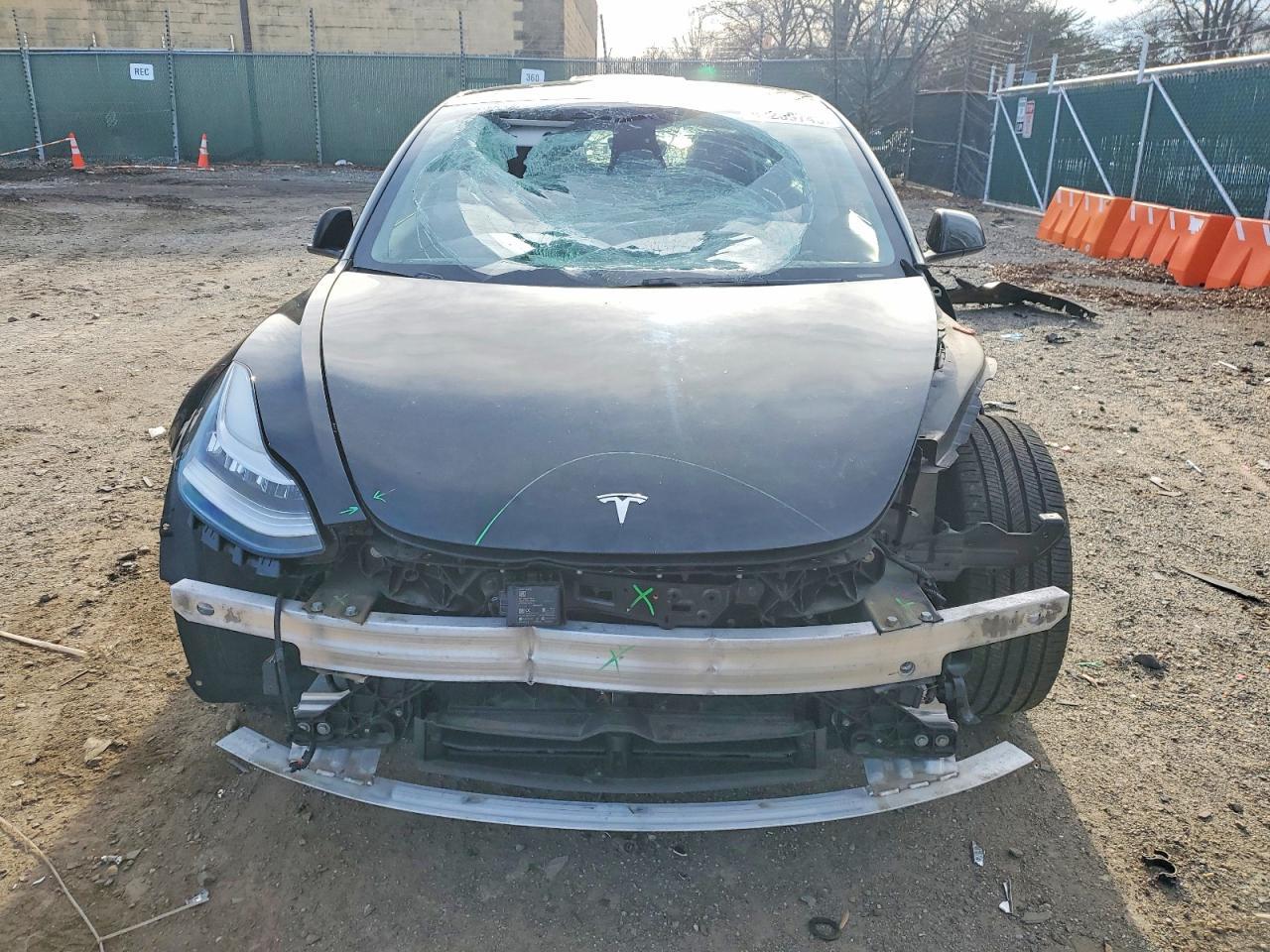 2021 Tesla Model 3 - Image 5