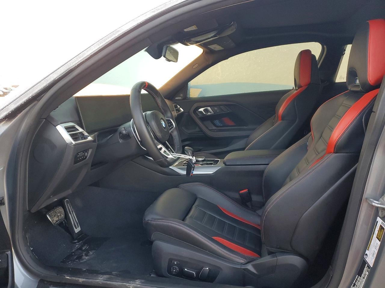 2025 BMW M2 - Фото 7