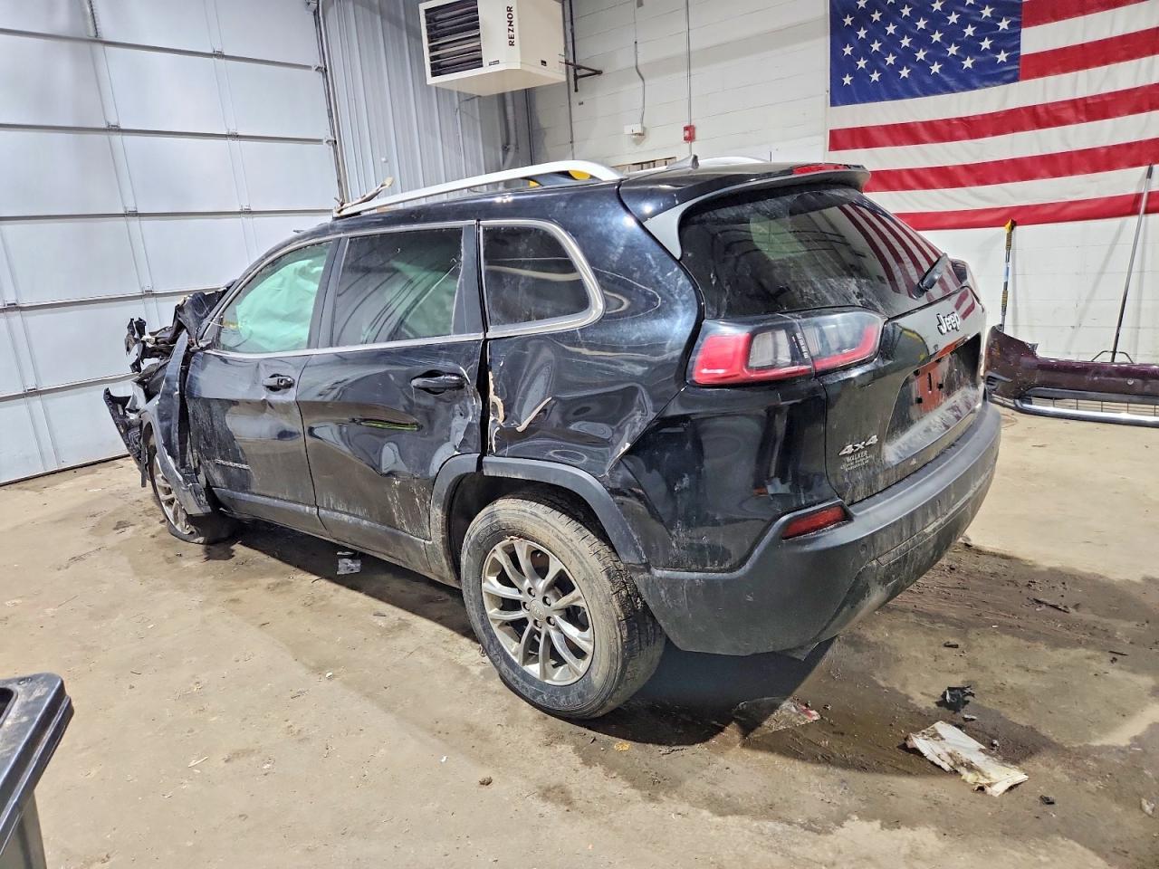 2019 Jeep Cherokee Latitude Plus - Фото 2