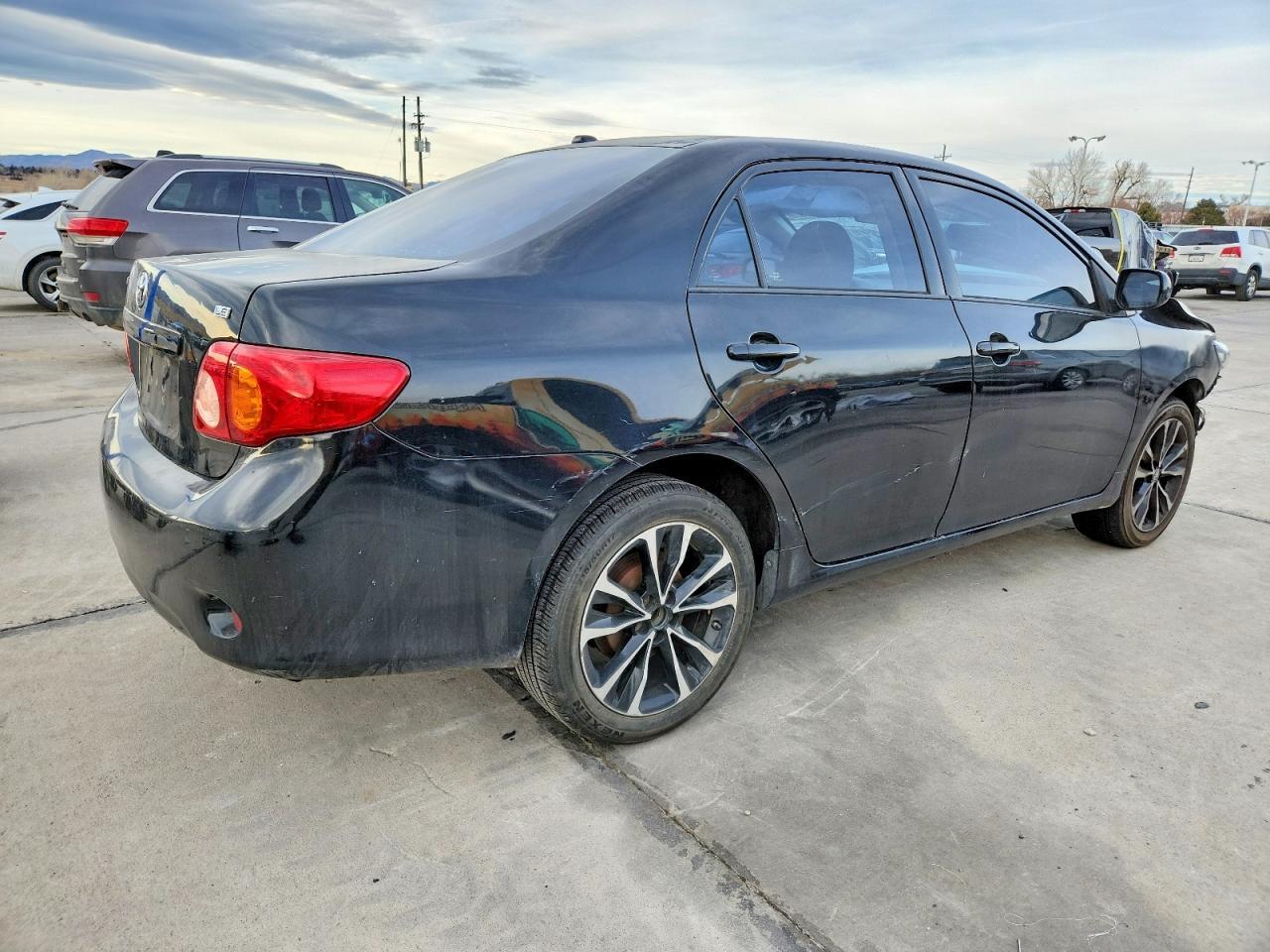 2010 Toyota Corolla - Фото 3