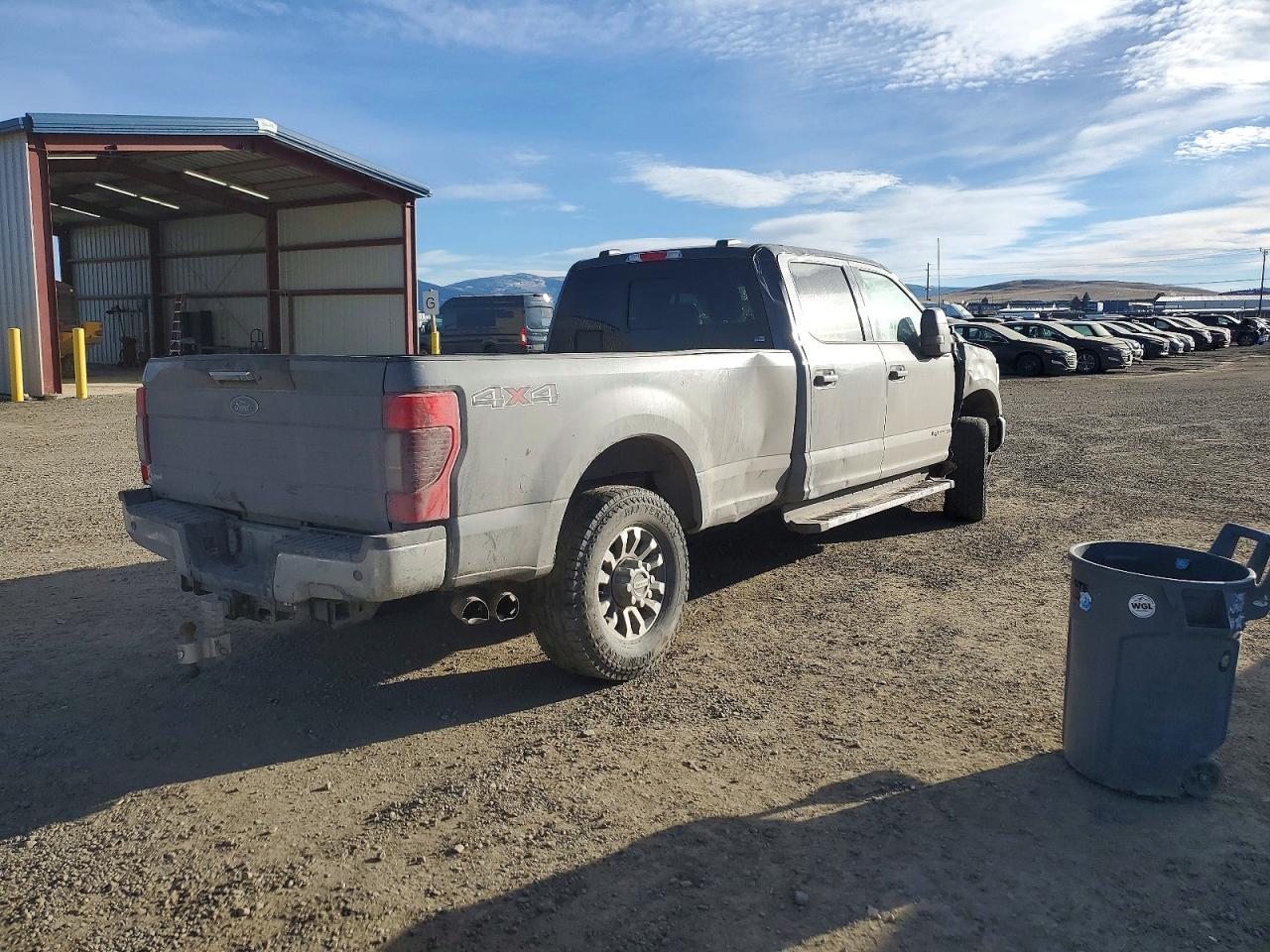 2022 Ford F350 Super Duty - Image 3