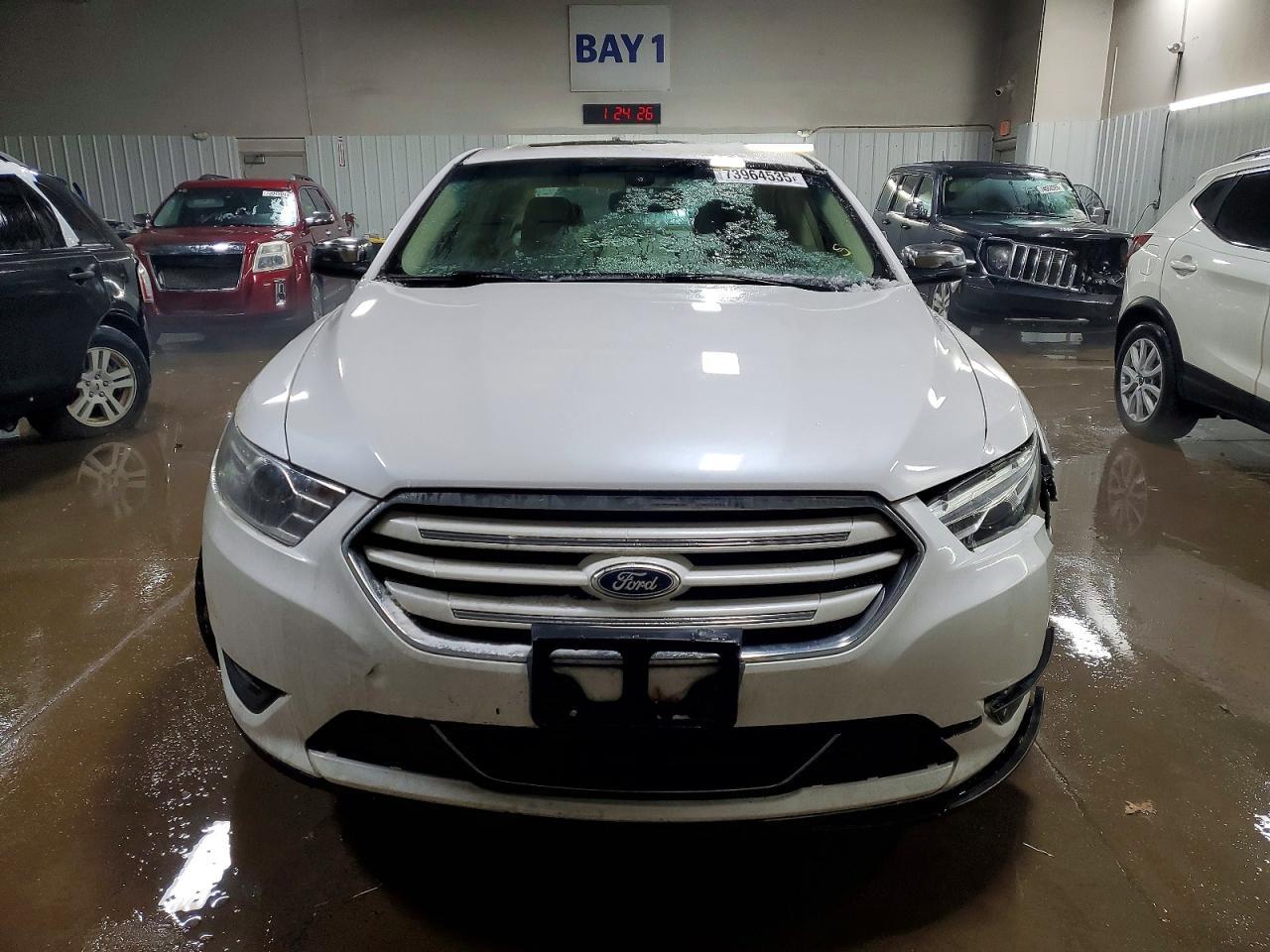 2013 Ford Taurus Limited - Image 5