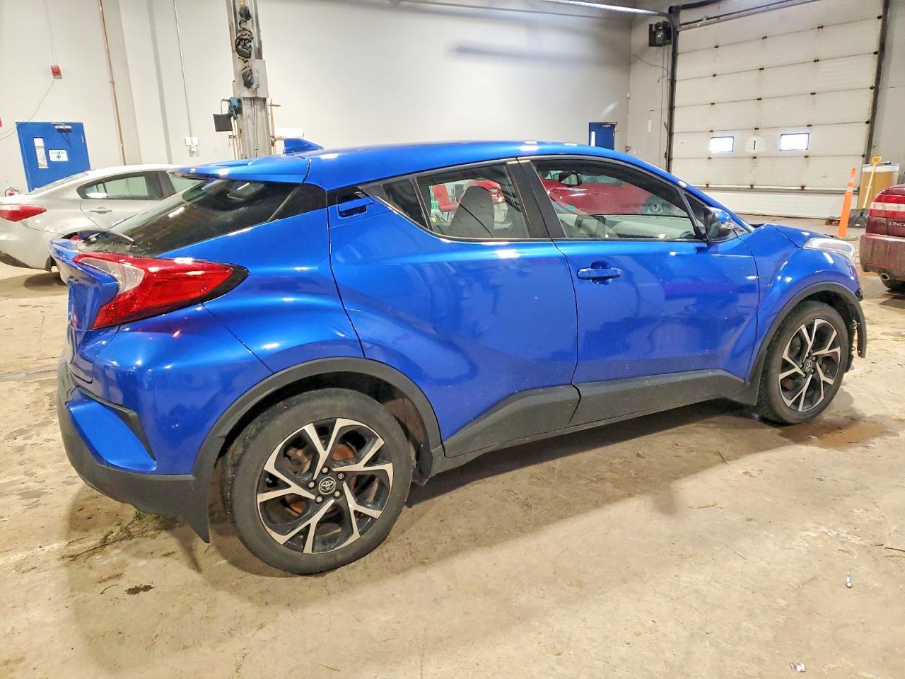 2018 Toyota C-Hr Xle - Фото 3