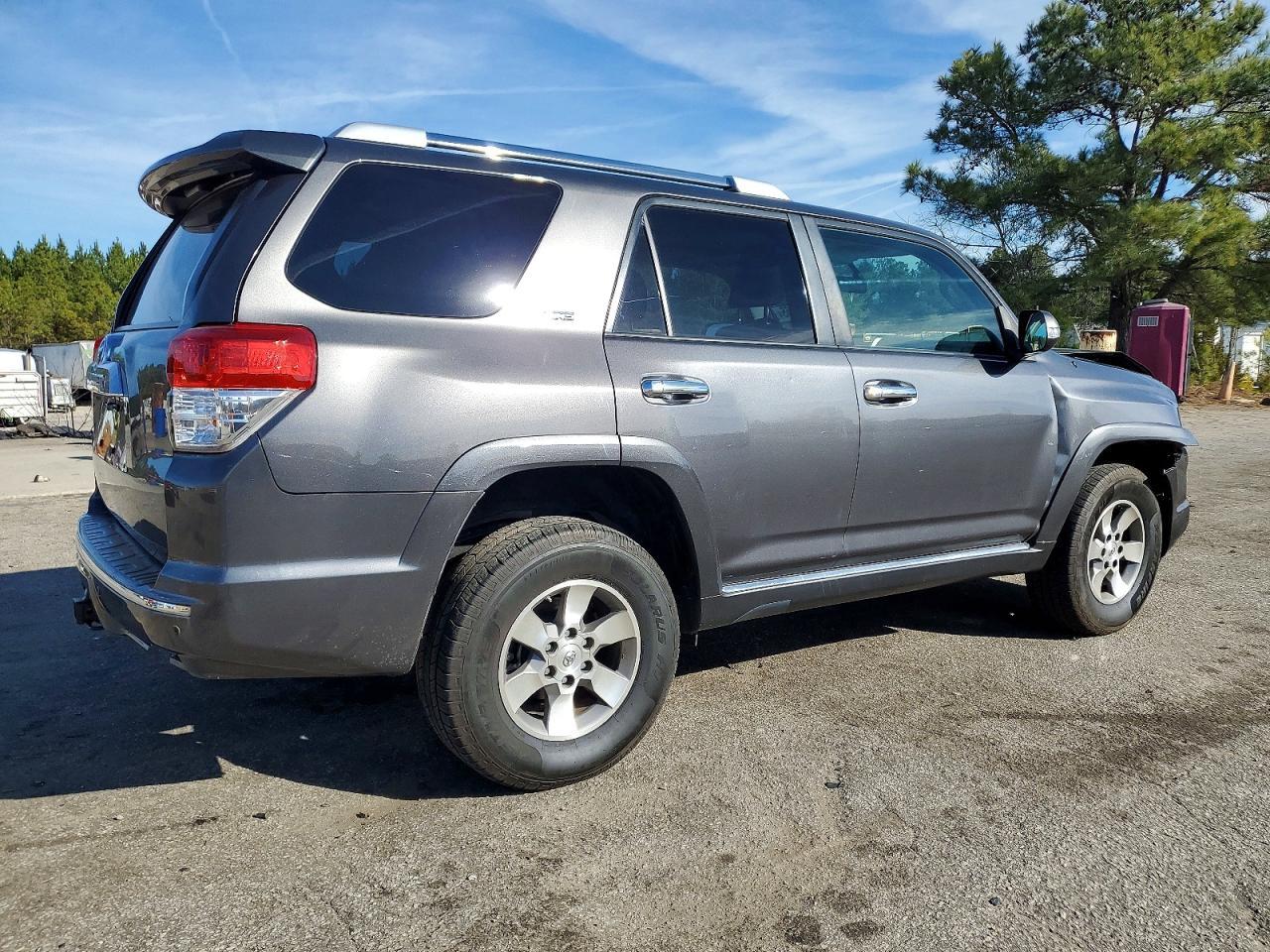 2010 Toyota 4Runner Sr5 - Image 3