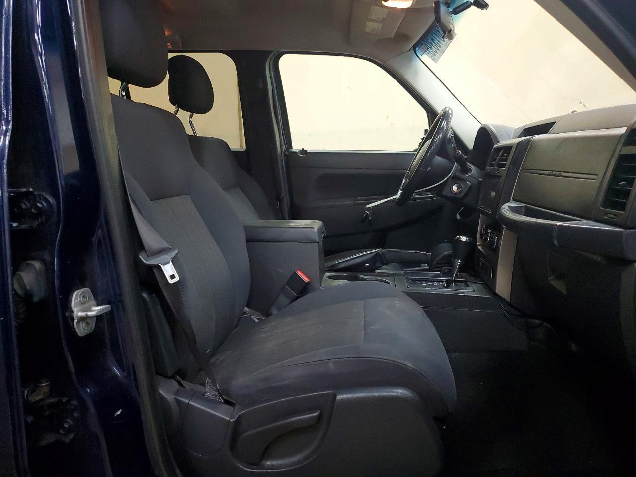 2012 Jeep Liberty Sport - Image 7