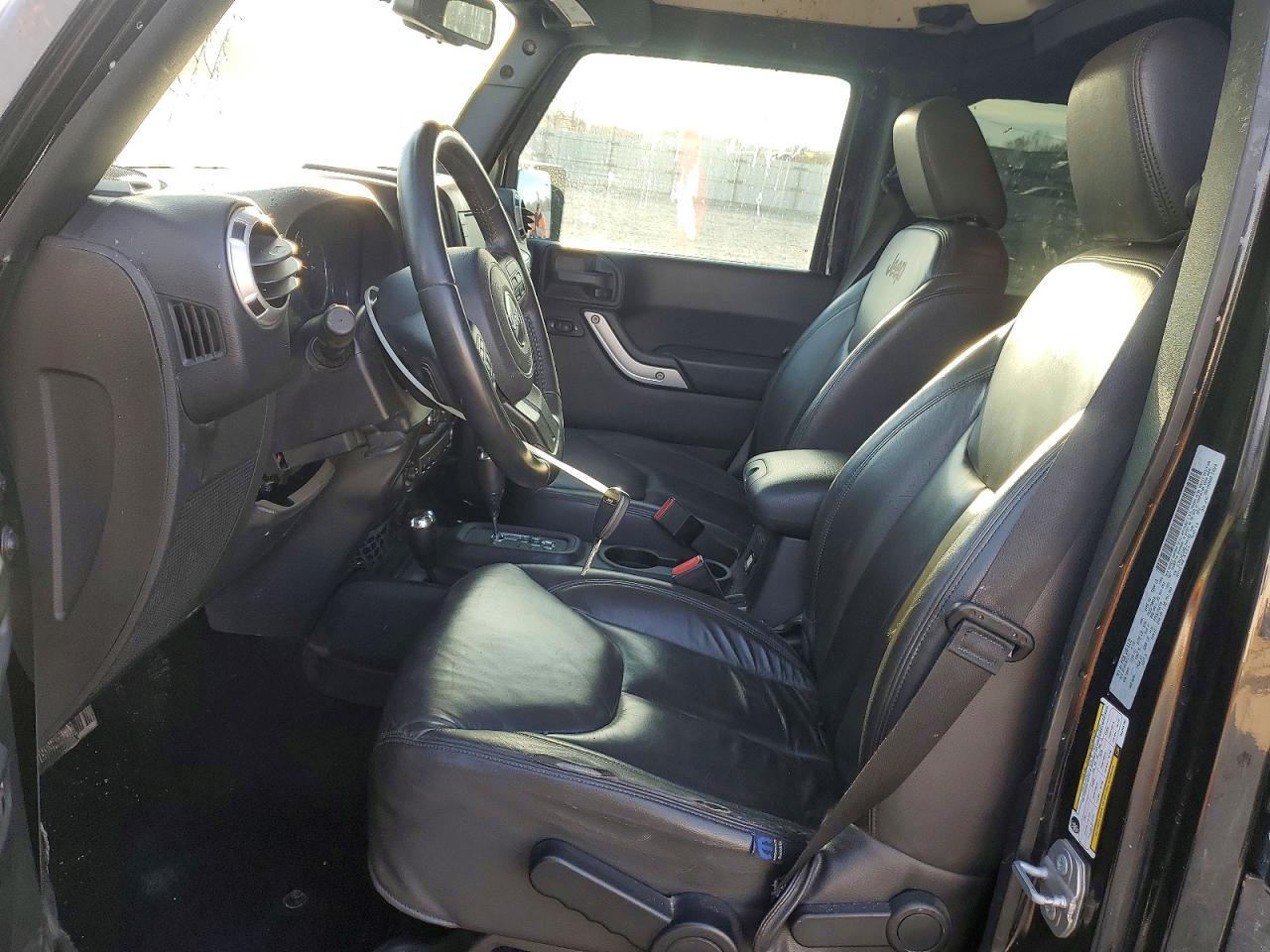 2016 Jeep Wrangler Unlimited Sahara - Фото 7