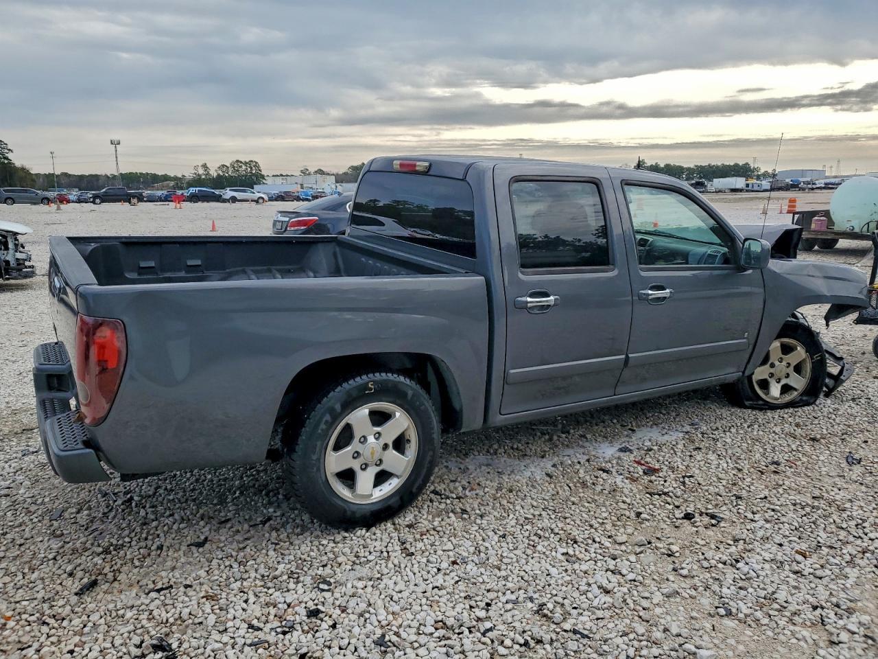 2009 Chevrolet Colorado - Image 3