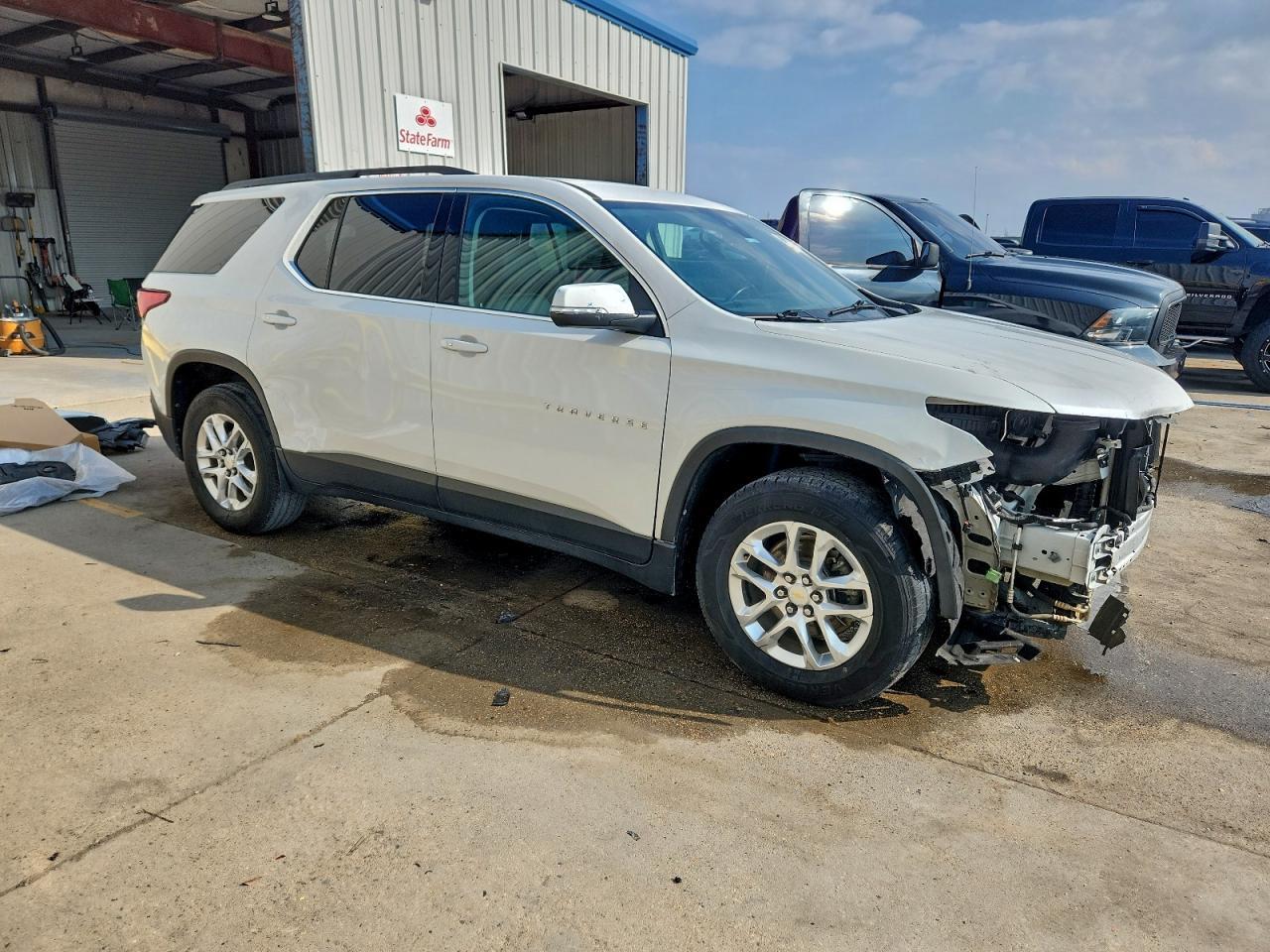 2021 Chevrolet Traverse Lt - Image 4