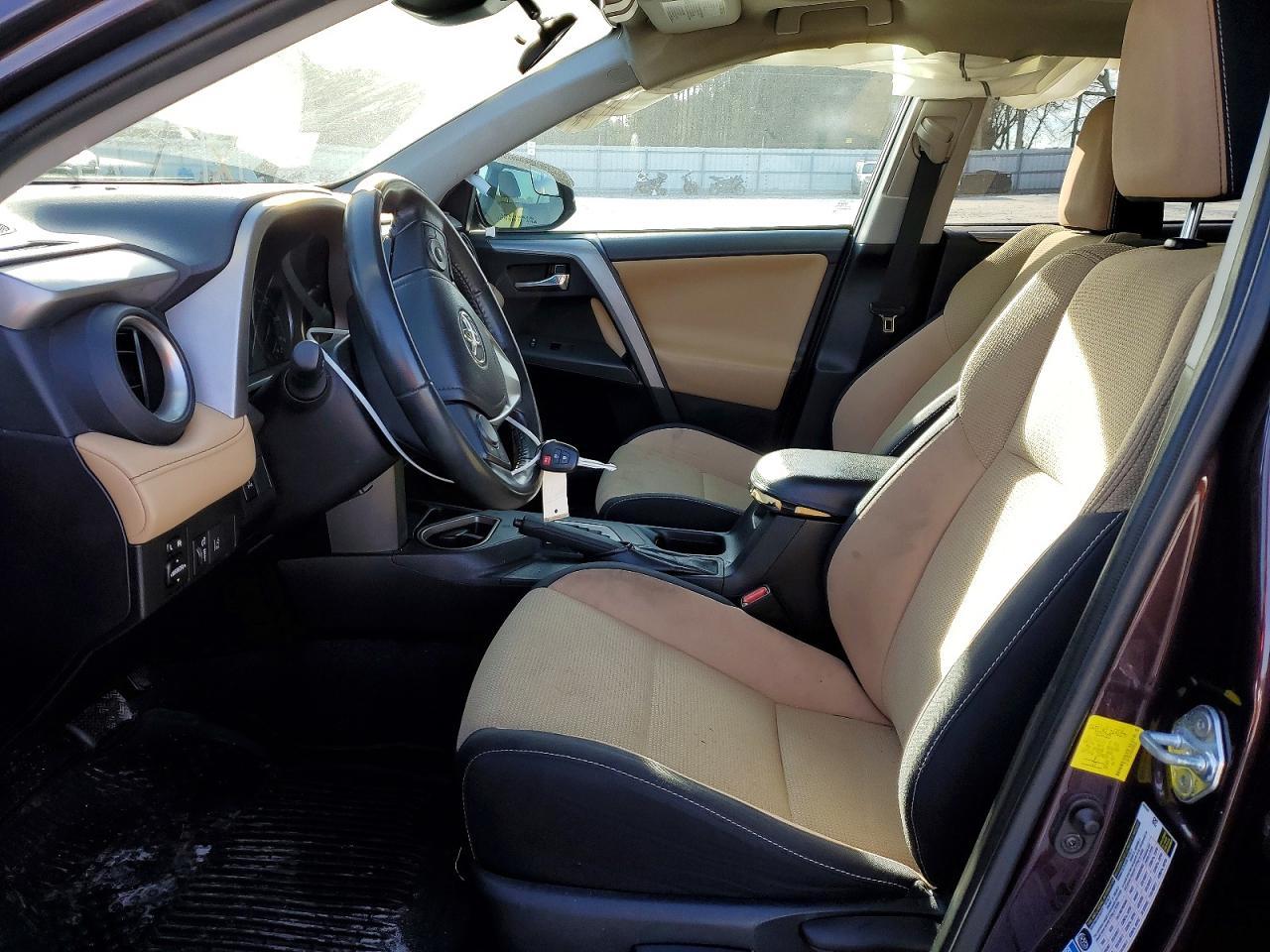 2017 Toyota Rav4 Xle - Image 7