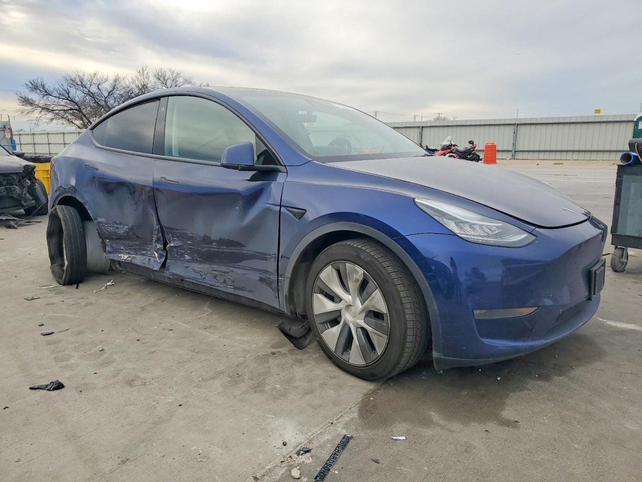 2023 Tesla Model Y - Image 4
