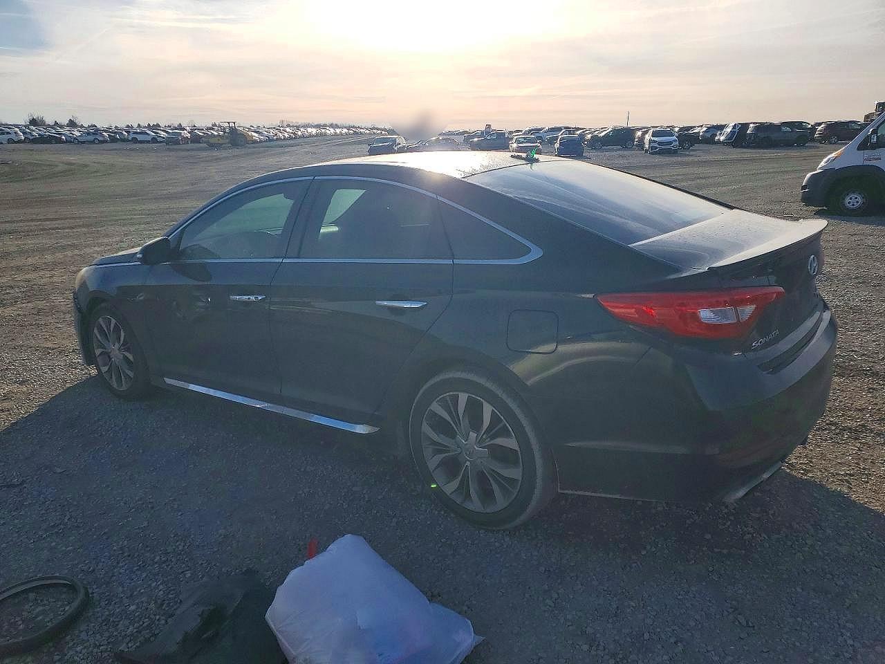 2015 Hyundai Sonata Sport - Фото 2