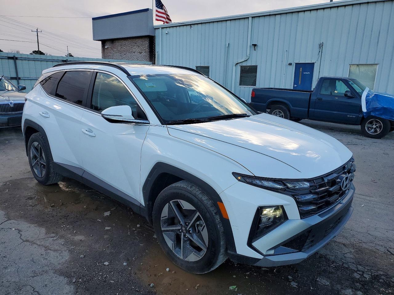 2025 Hyundai Tucson Sel - Image 4