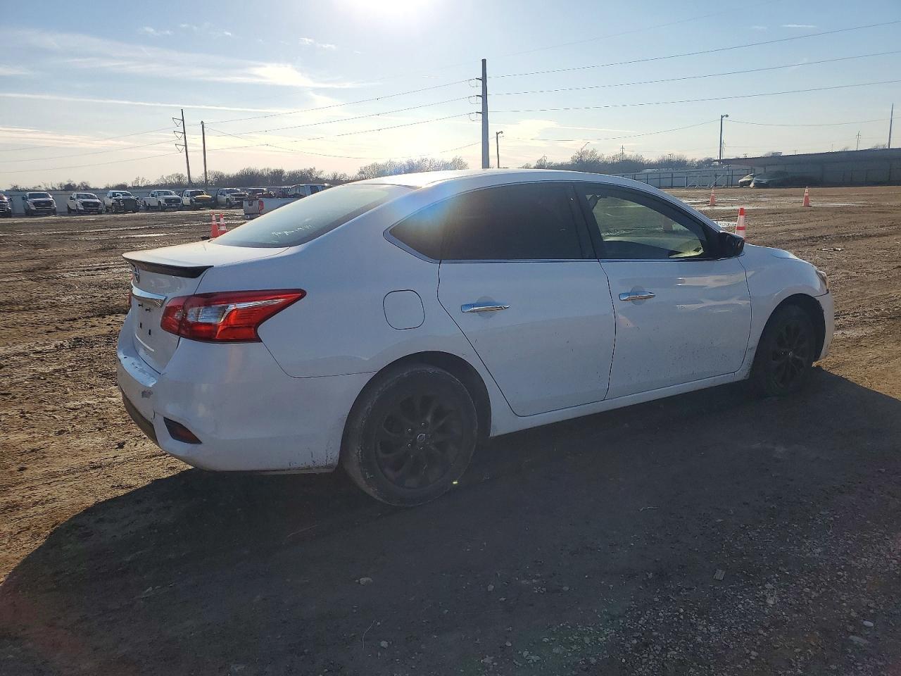 2018 Nissan Sentra S - Image 3