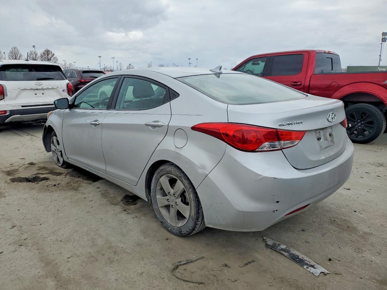 2013 Hyundai Elantra Gls - Image 2