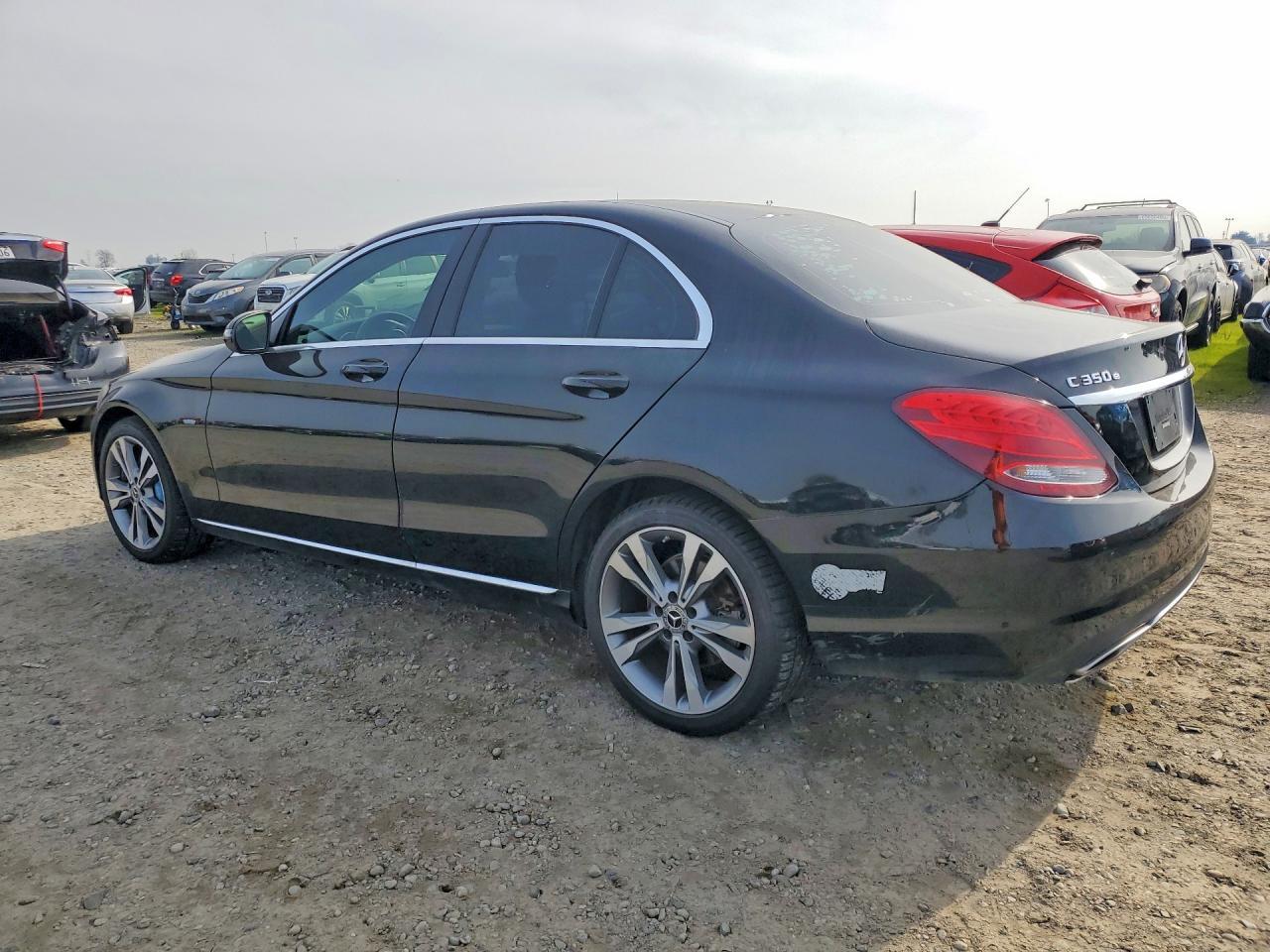 2017 Mercedes-Benz C 350E - Фото 2