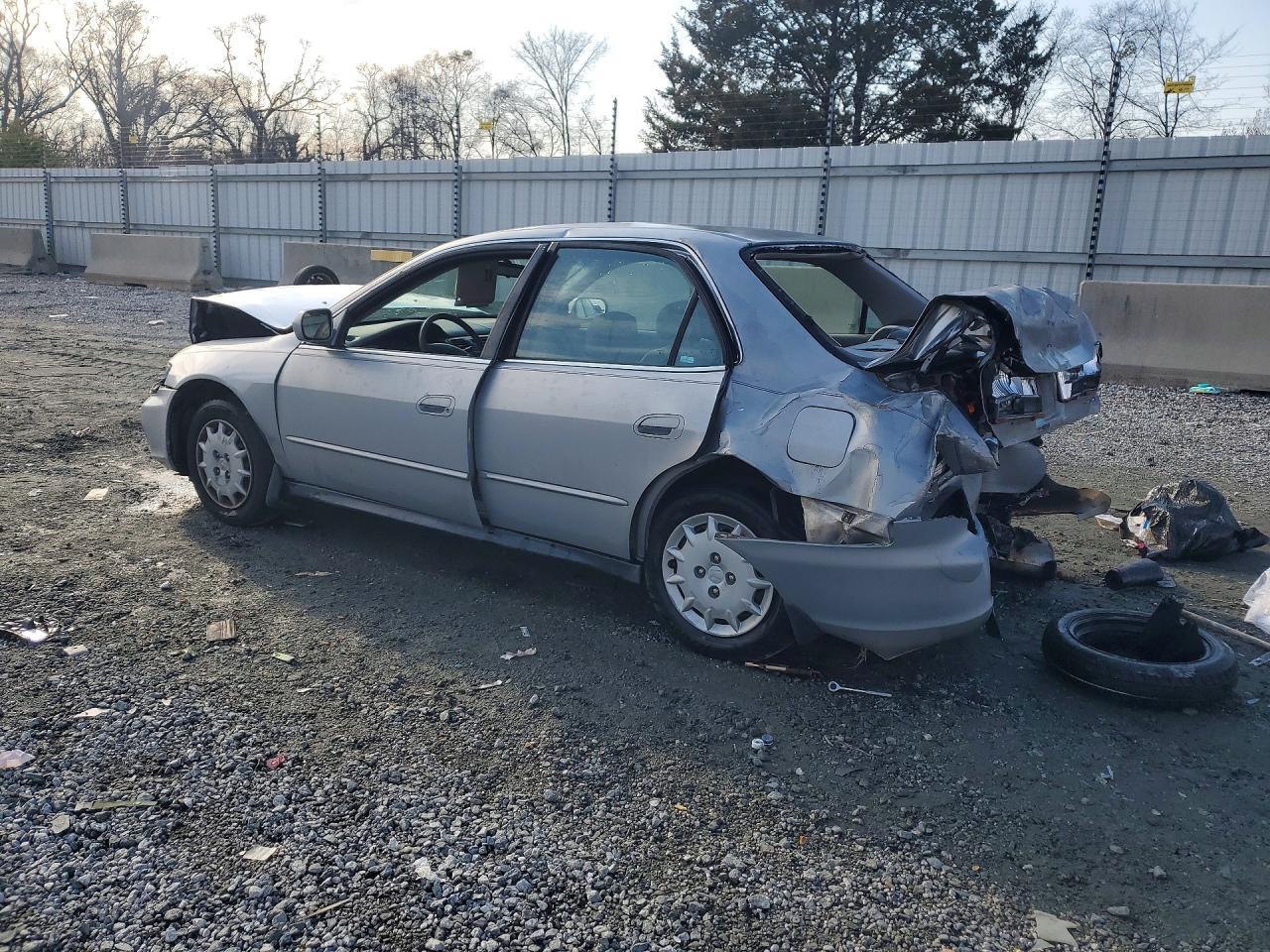 2001 Honda Accord Lx - Фото 2