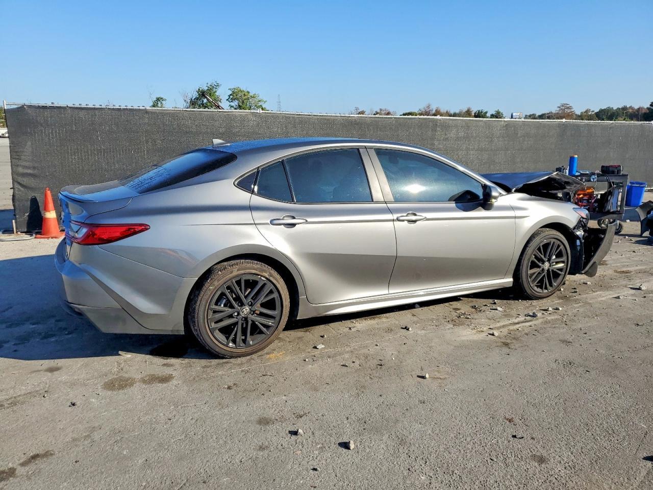 2026 Toyota Camry Se - Фото 3