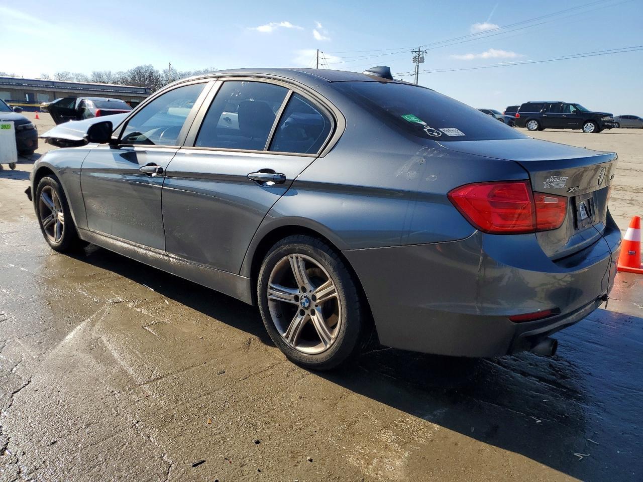 2014 BMW 320 I xDrive - Image 2