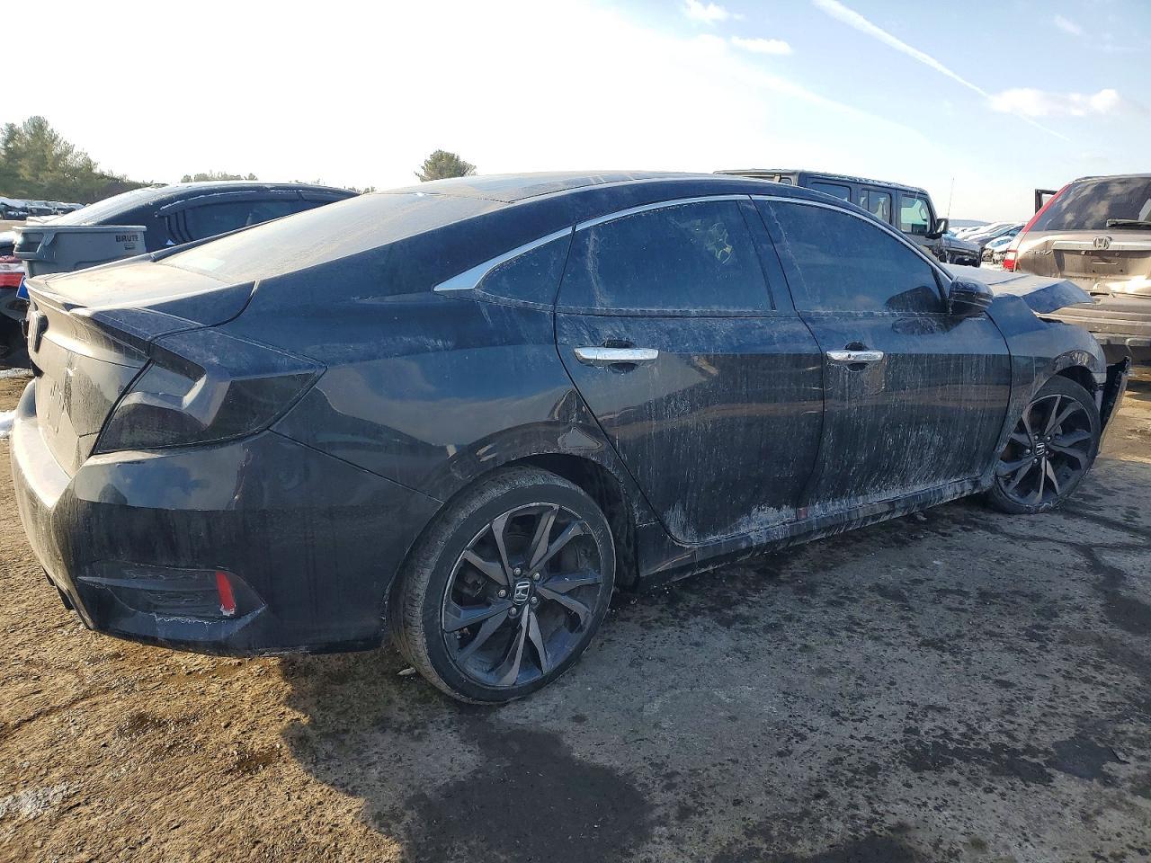 2019 Honda Civic Sport - Фото 3