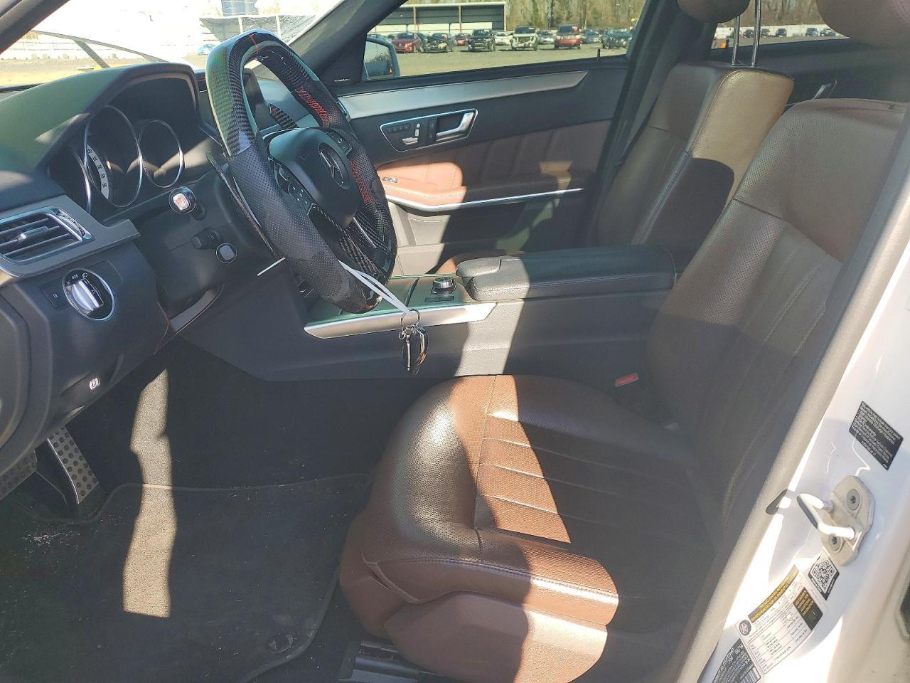 2014 Mercedes-Benz E 550 4Matic - Image 7