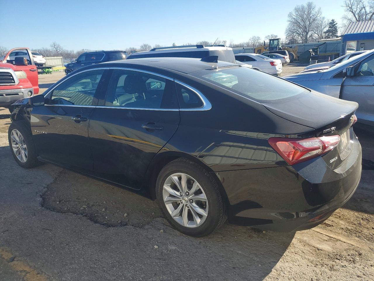 2022 Chevrolet Malibu Lt - Фото 2