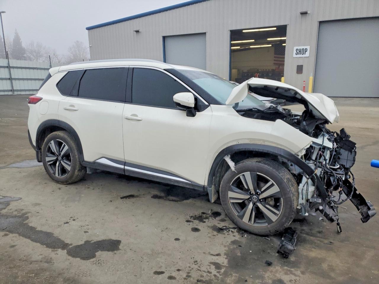 2021 Nissan Rogue Platinum - Фото 4