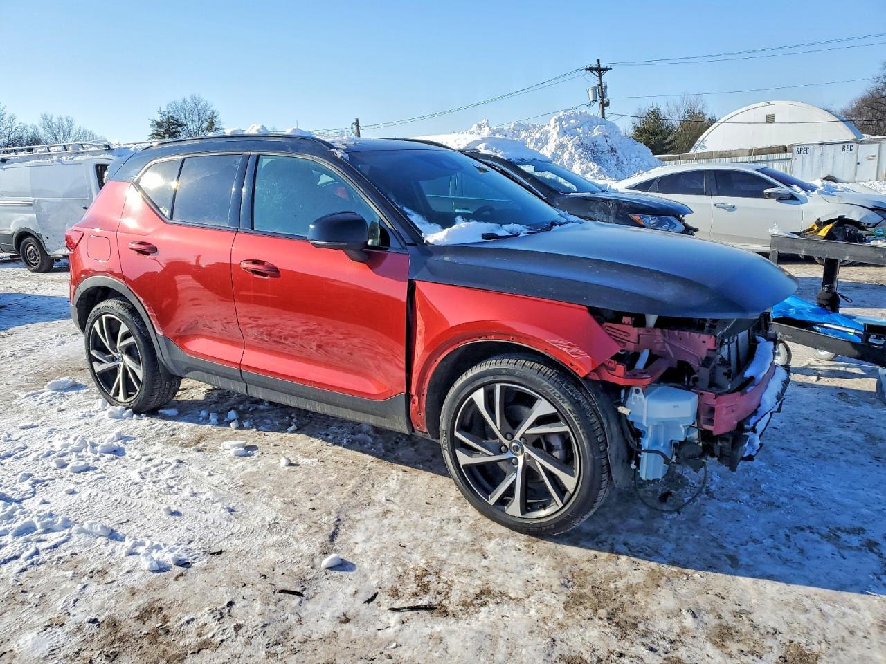 2022 Volvo Xc40 T5 R-Design - Фото 4