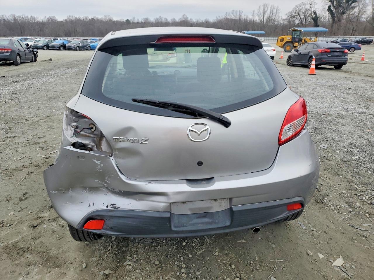 2011 Mazda Mazda2 - Image 6