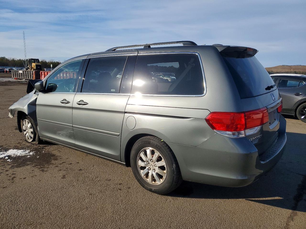 2008 Honda Odessy - Image 2