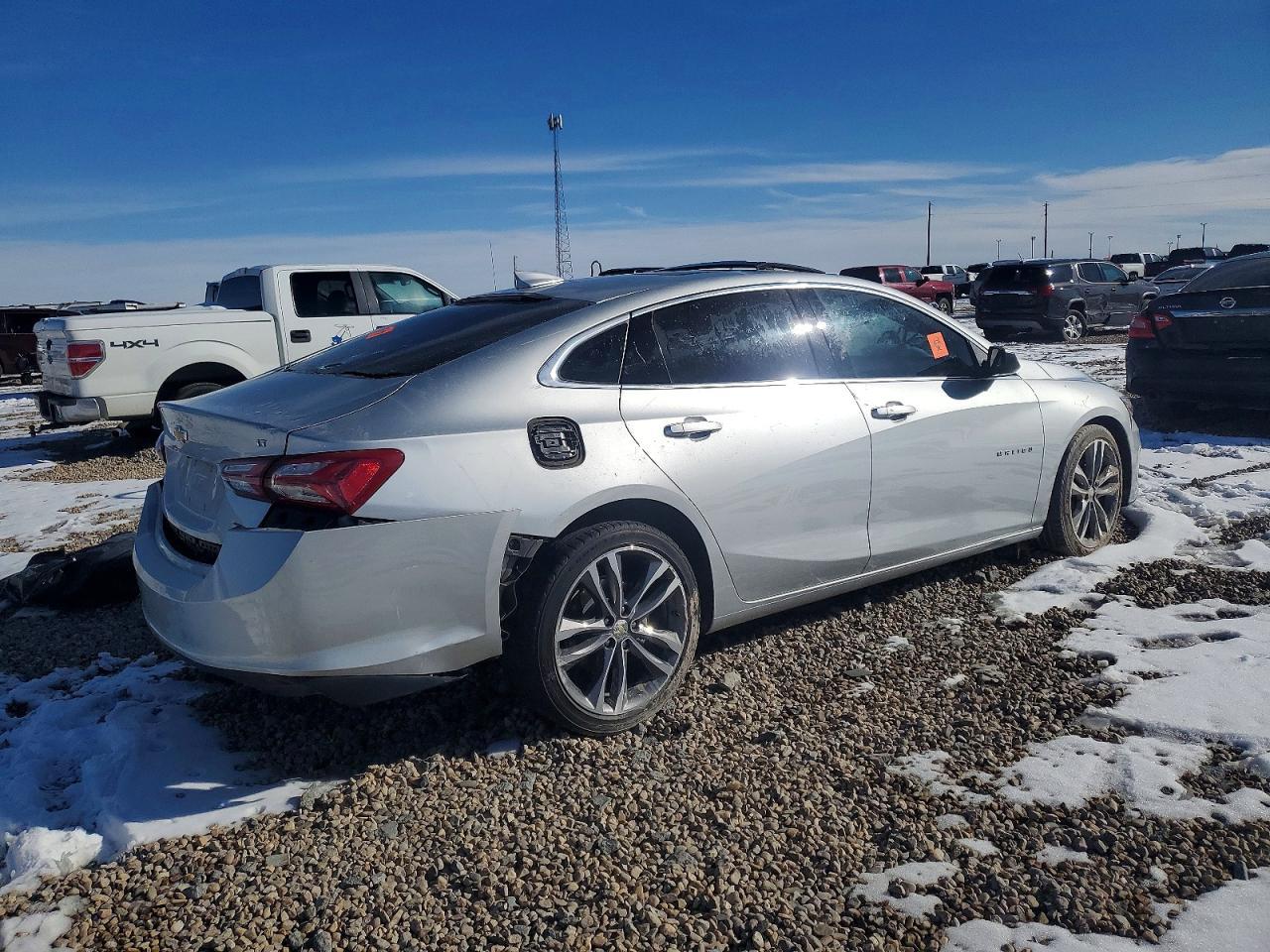 2022 Chevrolet Malibu Lt - Image 3