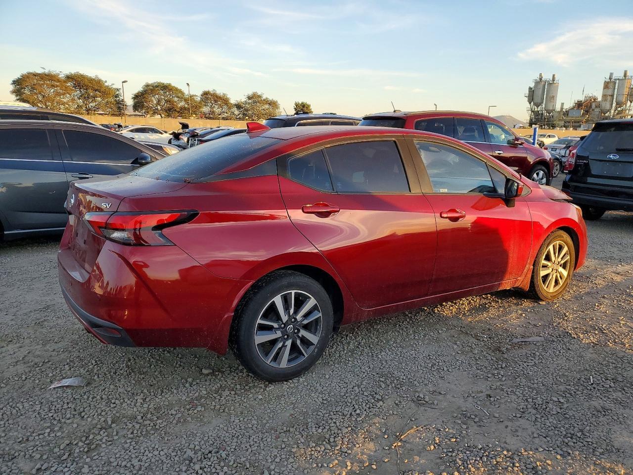 2021 Nissan Versa Sv - Фото 3
