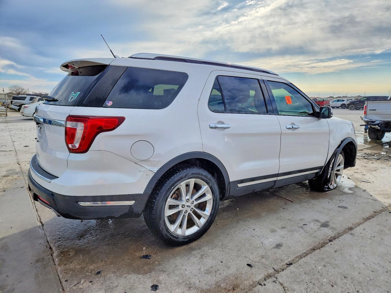 2019 Ford Explorer Limited - Фото 3