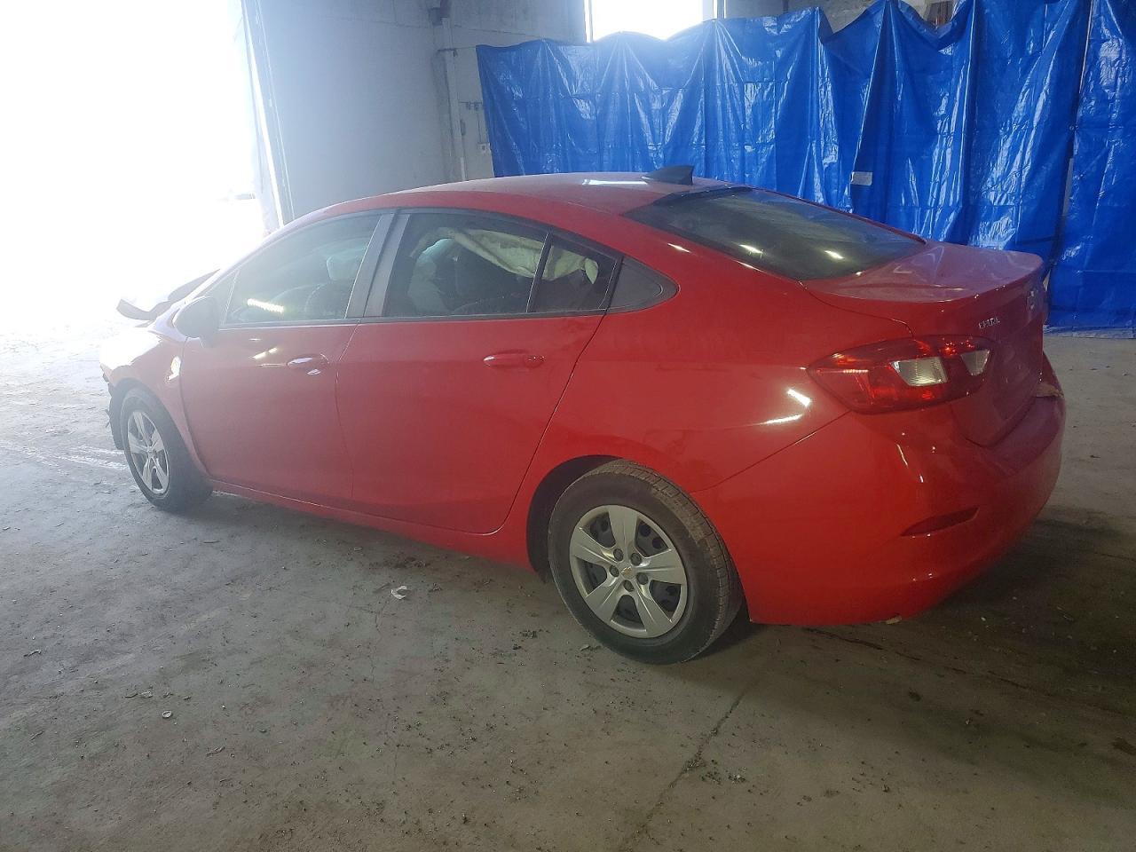 2017 Chevrolet Cruze Ls - Фото 2