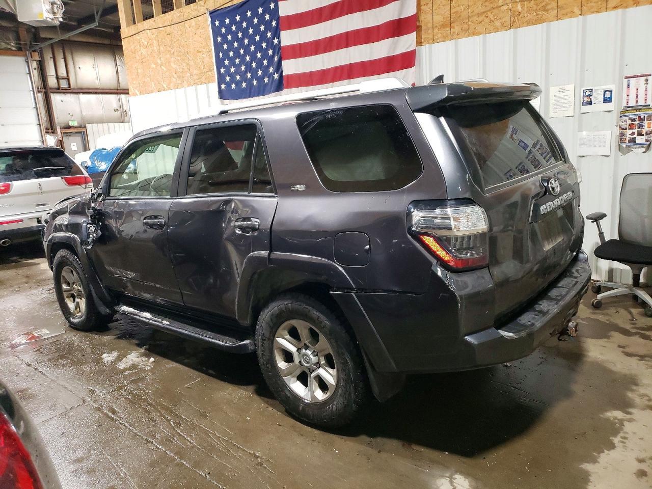 2014 Toyota 4Runner Sr5 - Фото 2