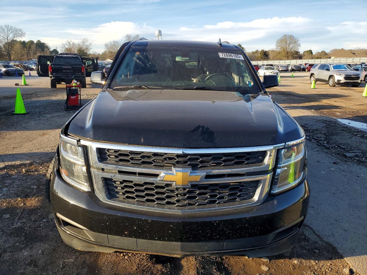 2019 Chevrolet Suburban C1500 Ls - Фото 5