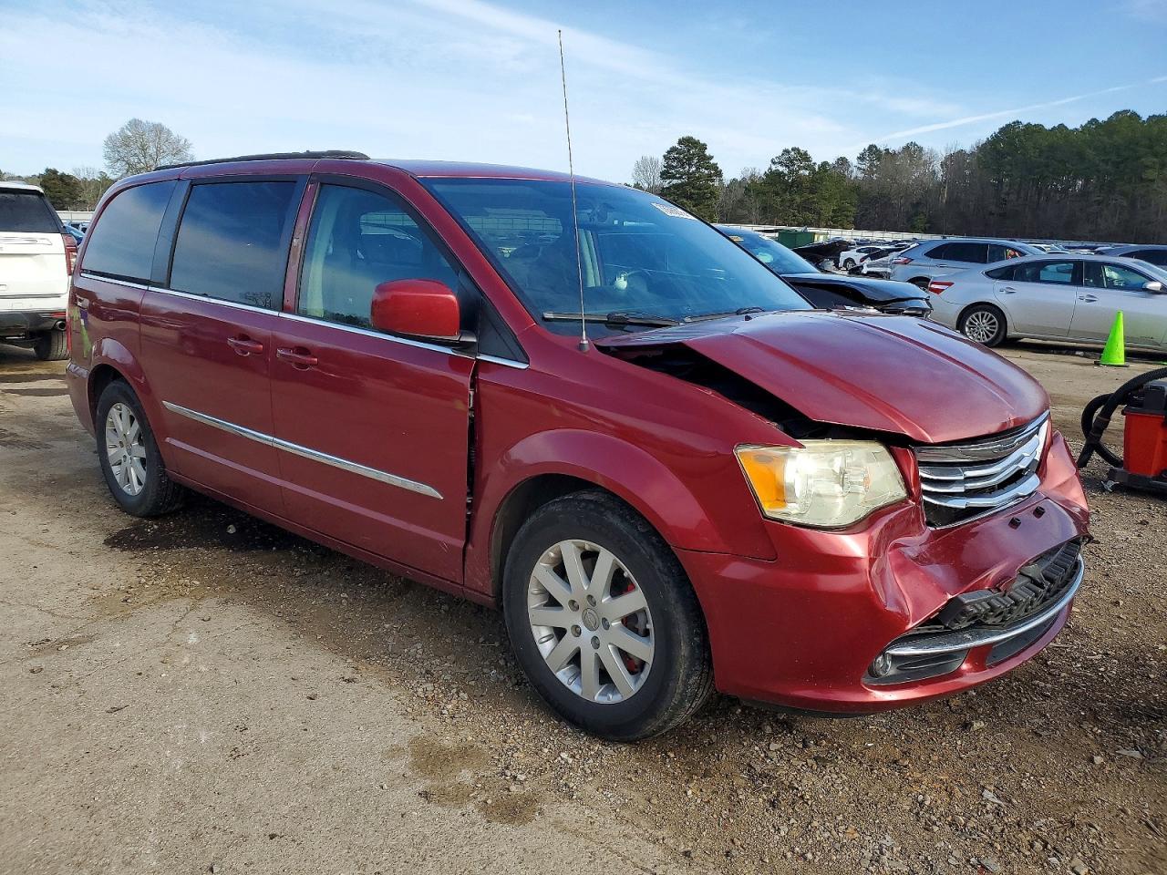 2014 Chrysler Town & Country Touring - Фото 4