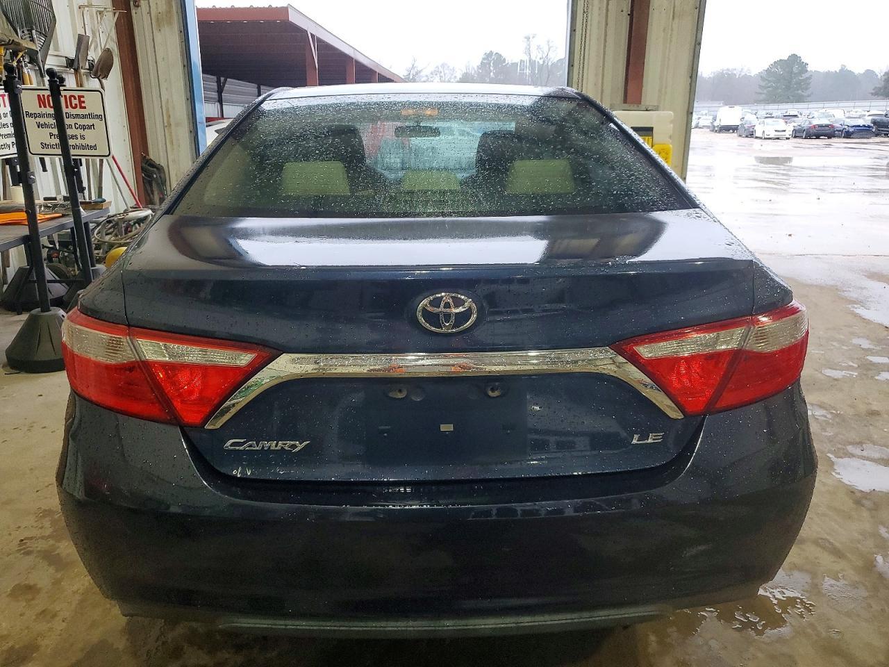 2015 Toyota Camry Le - Фото 6