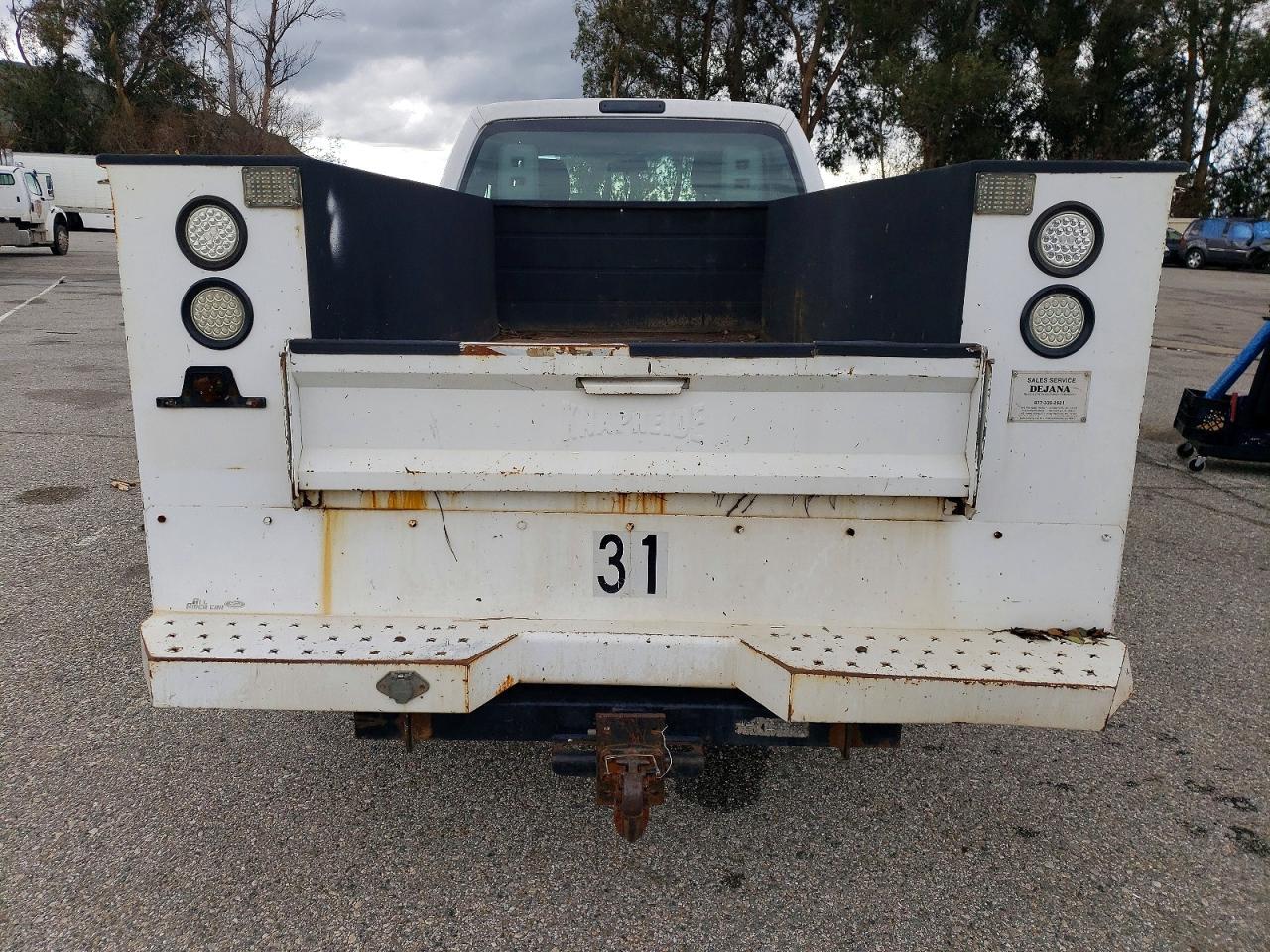 2015 Ford F350 Utility / Service Truck - Image 6