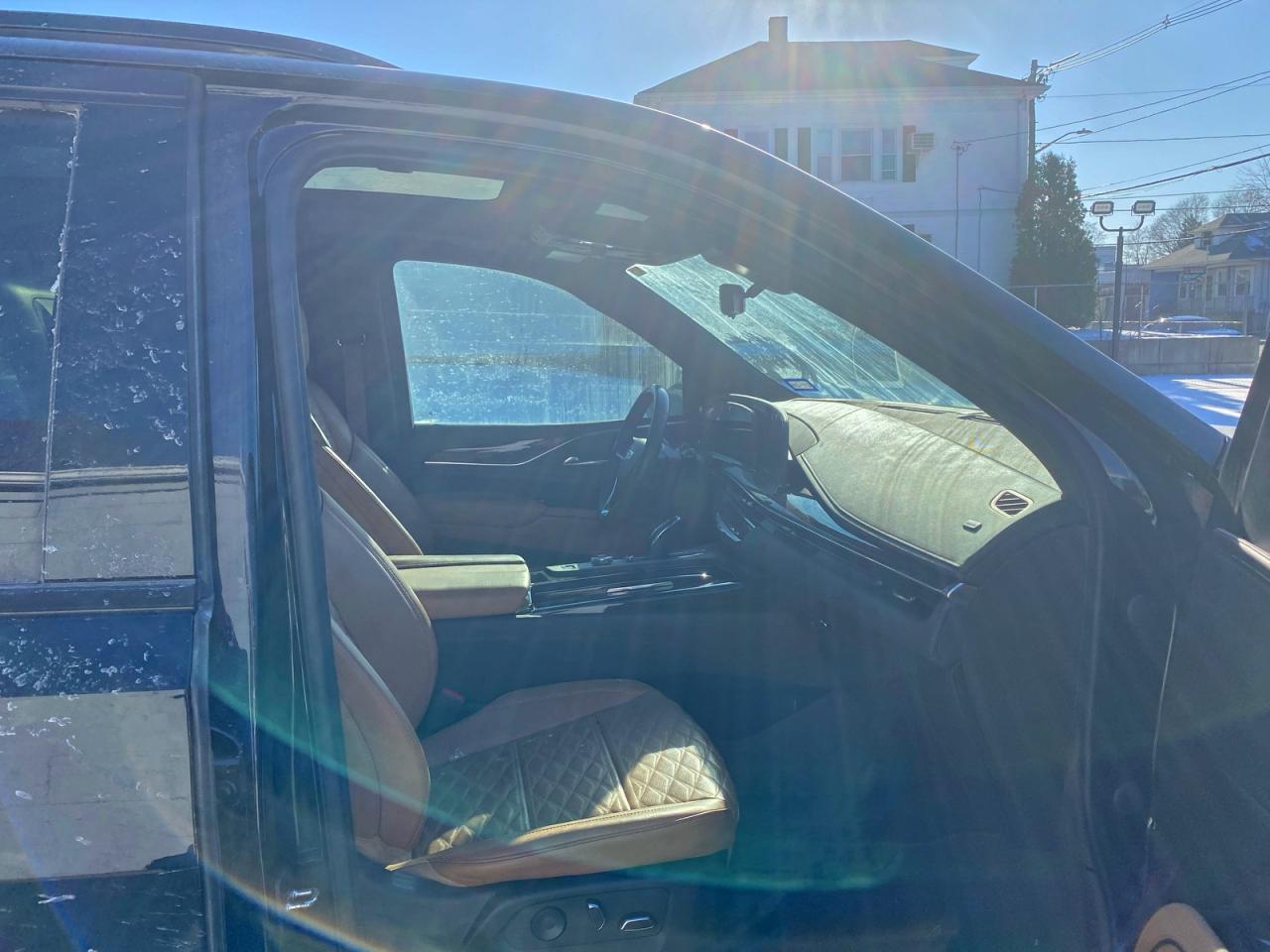 2023 Cadillac Escalade Sport - Image 5