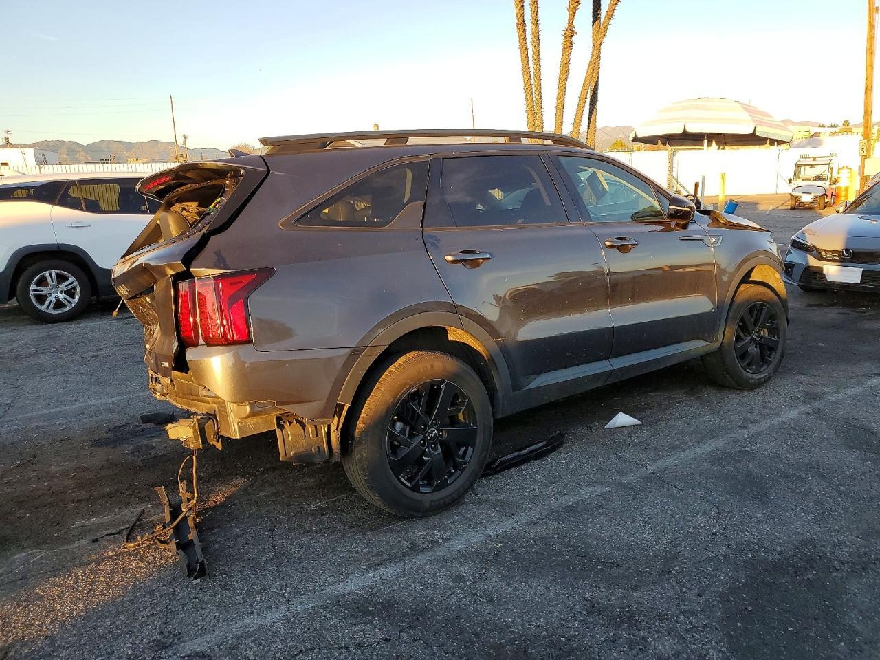 2023 Kia Sorento S - Фото 3