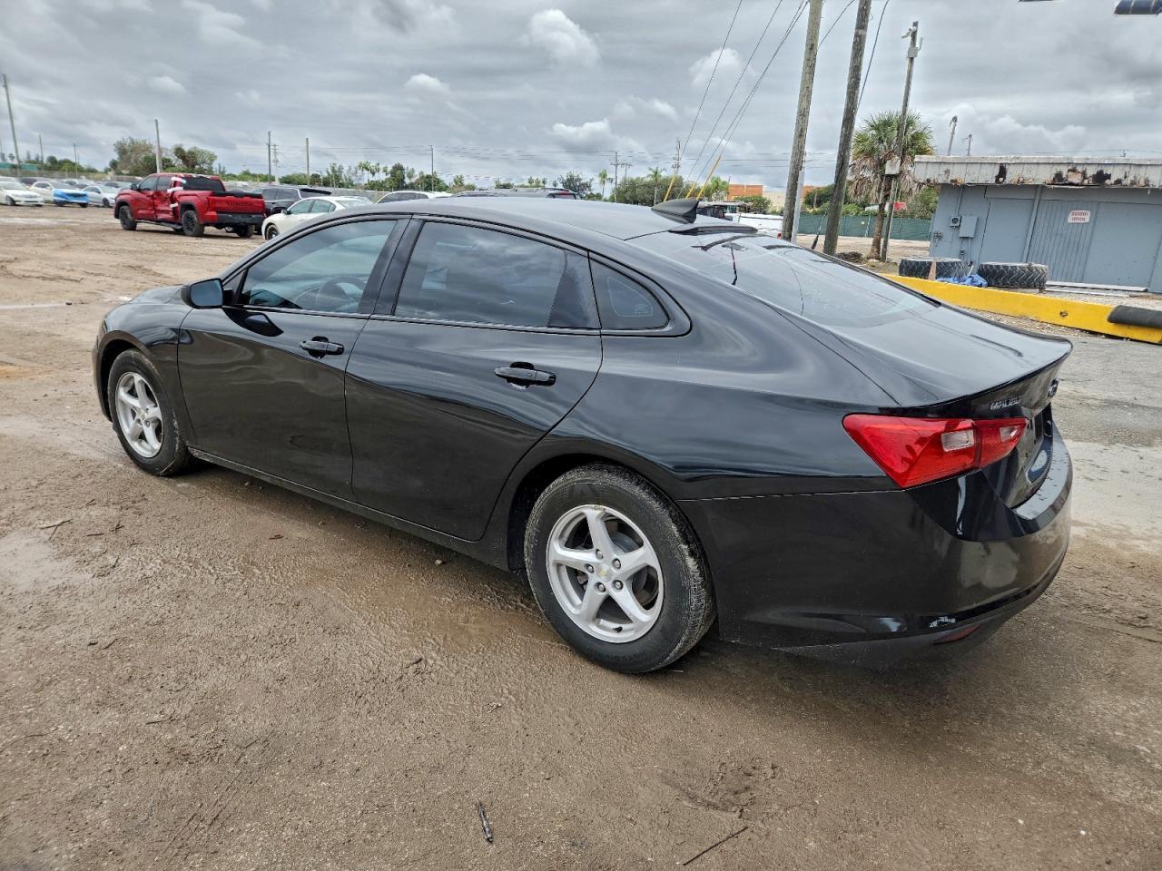 2016 Chevrolet Malibu Ls - Image 2