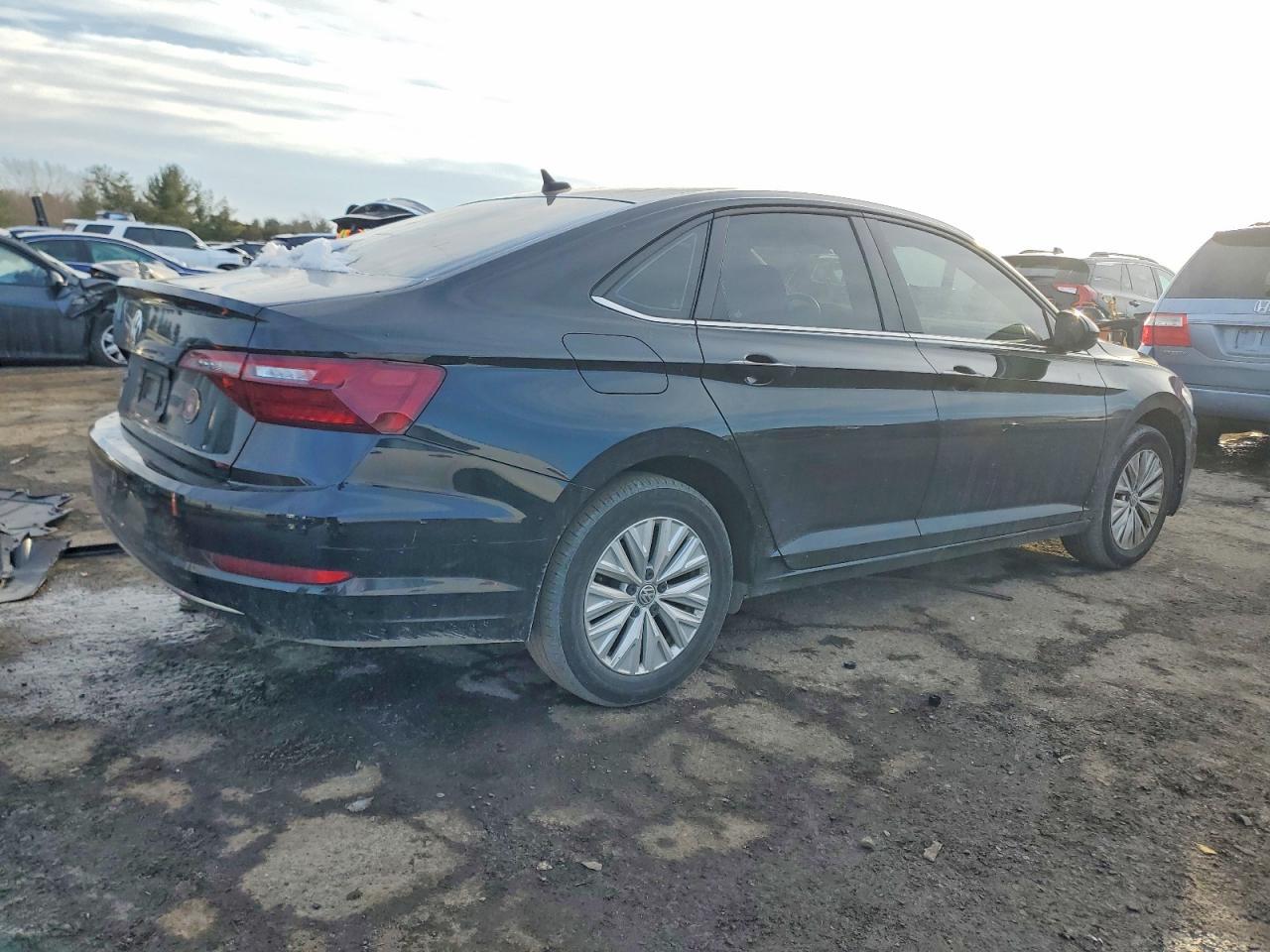 2020 Volkswagen Jetta S - Фото 3