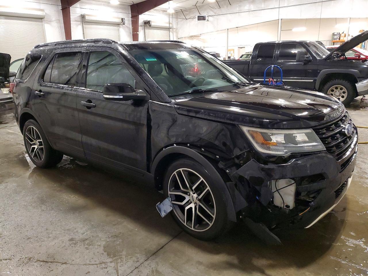 2016 Ford Explorer Sport - Фото 4