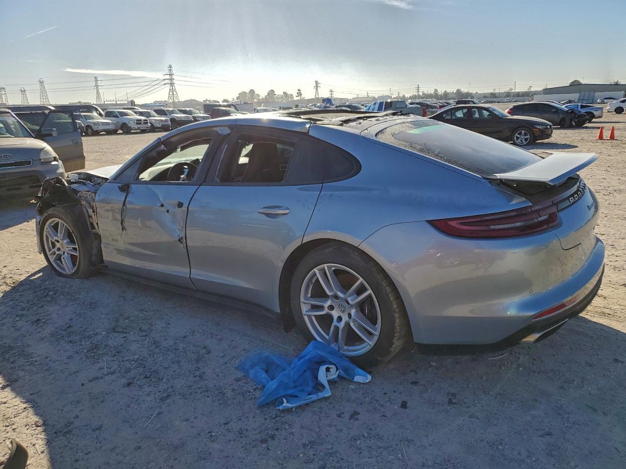 2020 Porsche Panamera Base - Фото 2